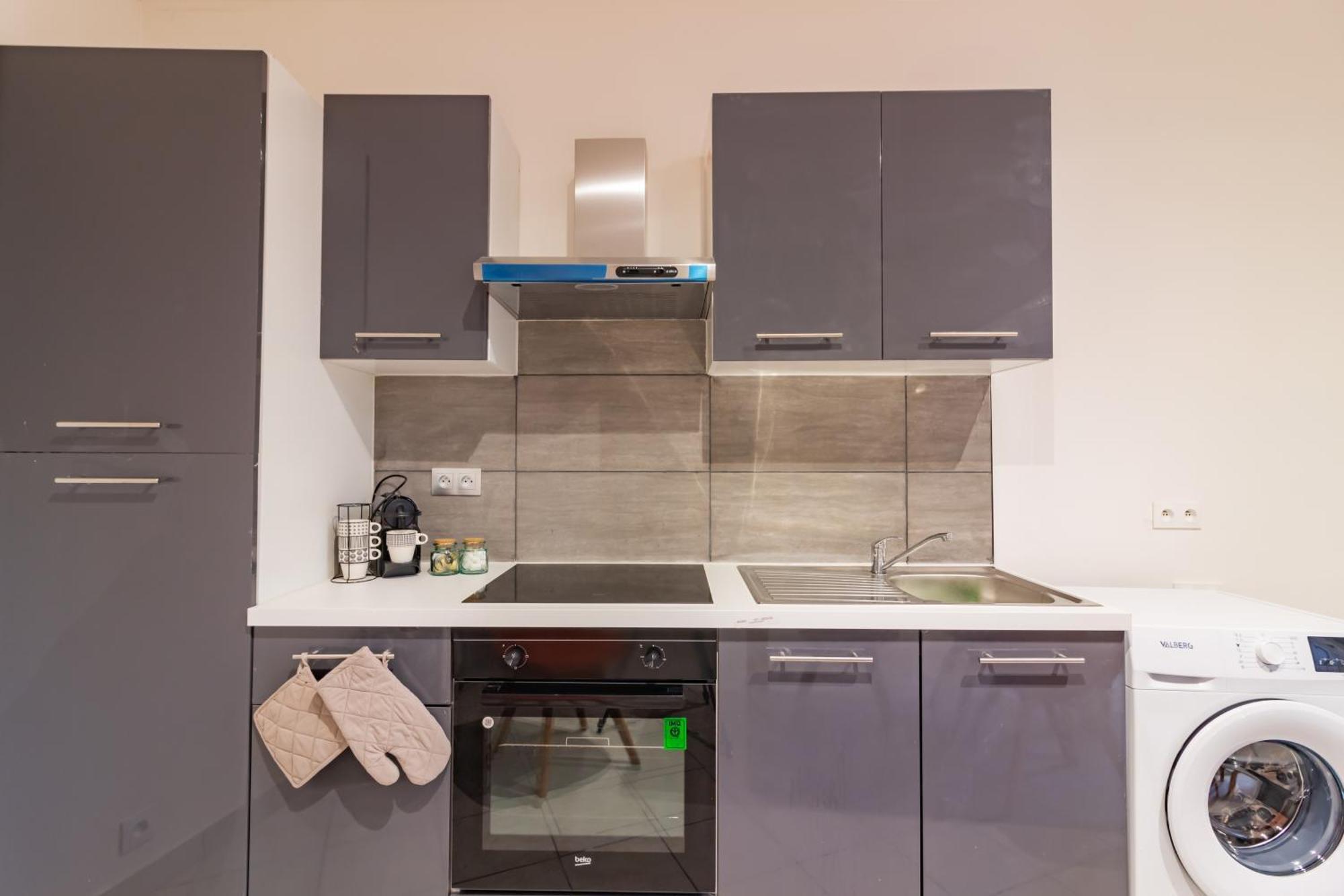 Spacieux Appartement En Plein Coeur De בזייה מראה חיצוני תמונה