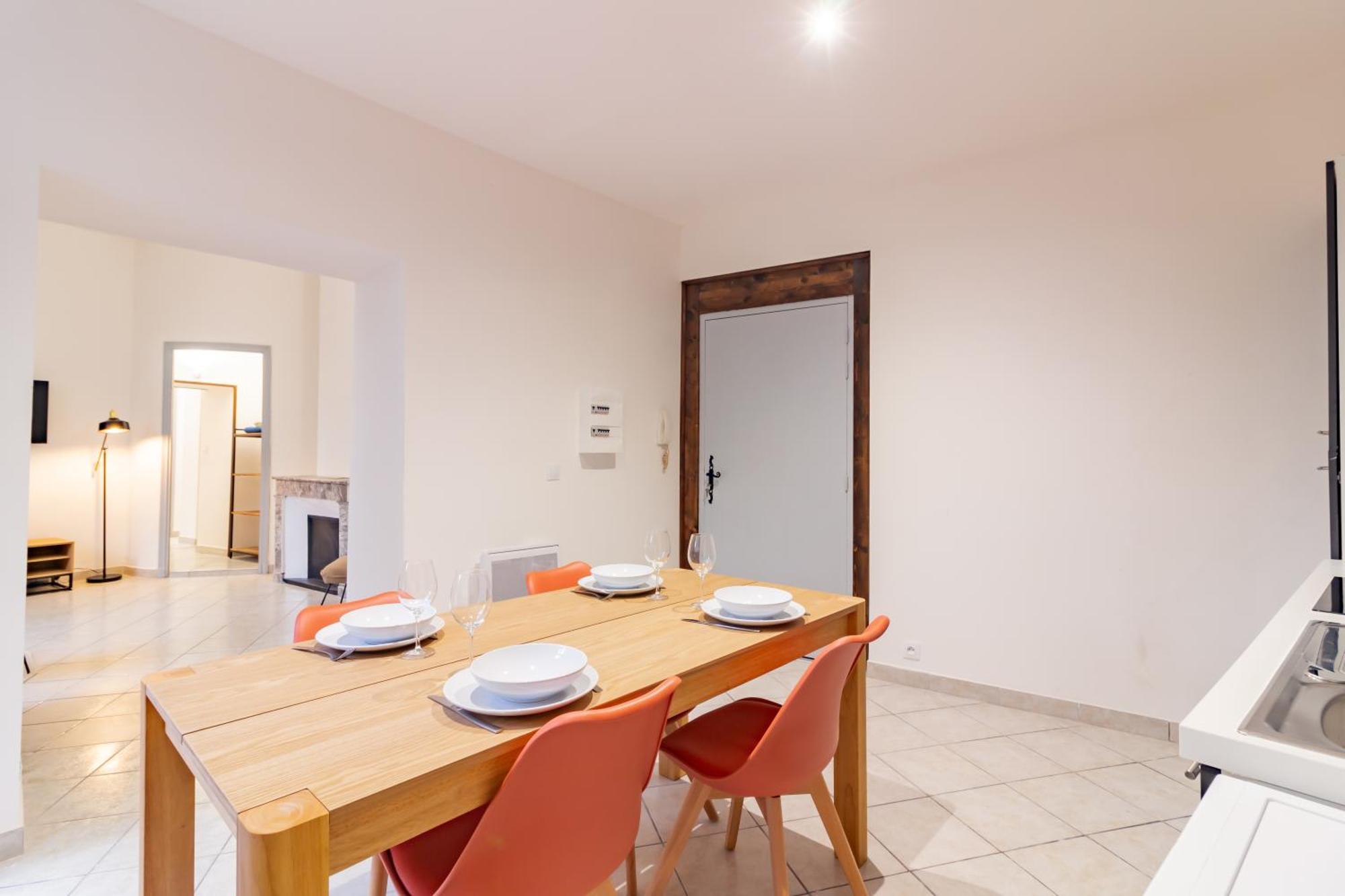 Spacieux Appartement En Plein Coeur De בזייה מראה חיצוני תמונה